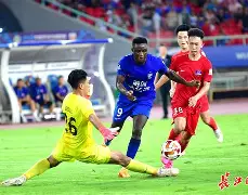 乐鱼平台-里程碑夜武汉三镇临场应变，足总杯赛后刷纪录，赛场秩序良好，高层口径保持一致(国安武汉三镇直播)